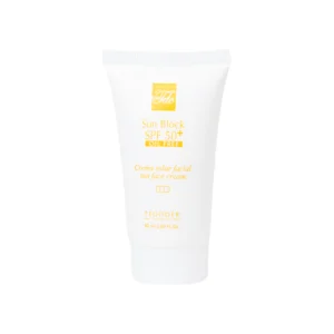 ضد آفتاب بی رنگ تگودر با SPF 50 مناسب پوست چرب حجم 50 میلی لیتر